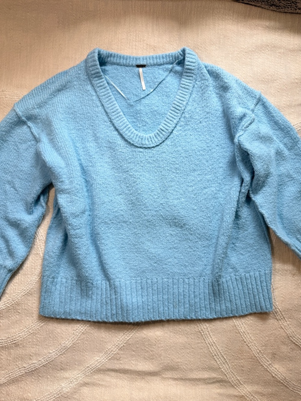 Free People Cozy Chunky Sky Blue V-Neck Sweater SZ Medium Oversized